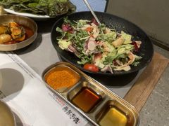 -草家酱蟹炭火烤肉店(珲春南路一店)