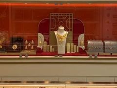 -恒一珠宝·回收黄金钻石奢侈品(灵岩南路店)