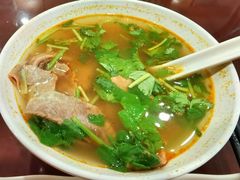 咖喱牛肉粉丝汤-东泰祥生煎馆(陕西南路店)