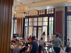 -亚龙湾希尔顿自助餐厅·海鲜·烧烤·沙滩BBQ·现场乐队