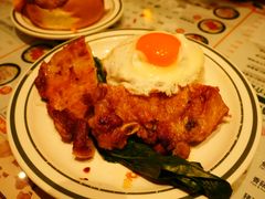 香煎猪扒鸡蛋饭（豉油汁）-华嫂冰室(尖沙咀店)