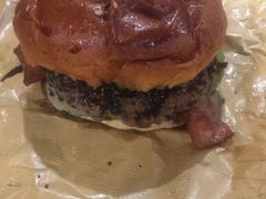 -HIGH FIVE哈福手工汉堡(桂林路店)