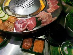 -哈哈碳都·牛肋条无限自助烤肉(台江万达店)