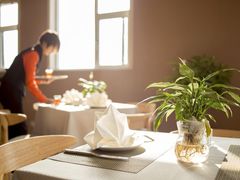 餐饮-西安大雁塔科技大学地铁站亚朵酒店