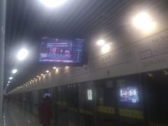 -龙溪路(地铁站)