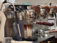 -Line 咖啡(石厦花园店)