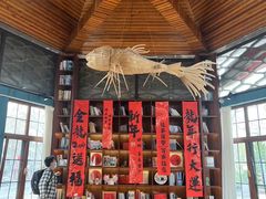 -蚝堡·生蚝海鲜烧烤物种起源•海肠捞饭(刘公岛店)