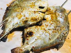 -西街夜油条·麻团包乌饭