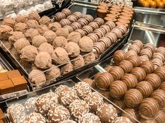 -Laderach 莱德拉(上海环贸iapm店)