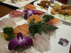 -青瓦餐厅·生鱼片·韩园烤肉(西塔店)