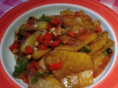 -辣小鲜·南昌大排档(船山路店)