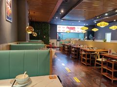 大堂-牛鲜胜·潮汕牛肉自助火锅(番禺市桥店)