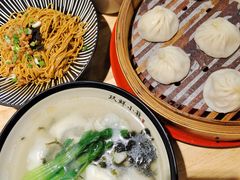 -玖鲜小笼(中山广场店)