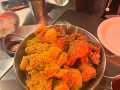 -BHC炸鸡(明洞总店)