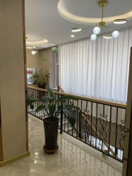 -伊美娜科技美肤中心