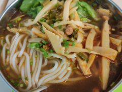 -卓雅桂林米粉