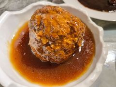 巨型狮子头-洪齐林老镇