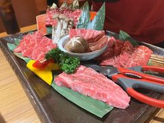 -炼火烤肉店
