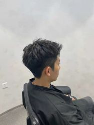 -Kraemer Paris  苏豪路易士·嘉玛发廊