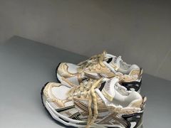 -BALENCIAGA(比斯特苏州购物村店)