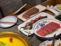 -小天鹅火锅·一线江景洪鼎旗舰店(洪崖洞店)