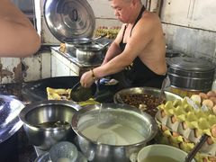 -周记热干面豆皮大王(桃花东街店)