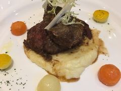勃艮第红酒炖牛肉-卡本妮法餐厅·北京和平宾馆