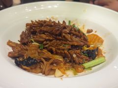 -闫府私房菜·老字号(恒隆店)