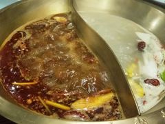 -重庆爽翻天老火锅(临平万达广场店)