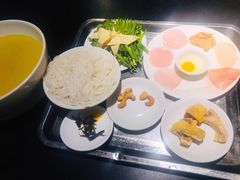 蒙自过桥米线-南蛮子(进贤路店)