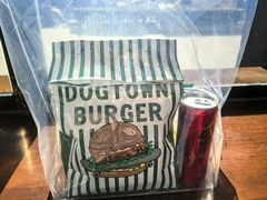 -星巴克臻选(南京艾尚天地店)