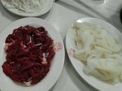 -粤潮牛肉火锅店(江南大道店)