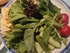 -鱼窝棚柴火铁锅炖(富山屯店)