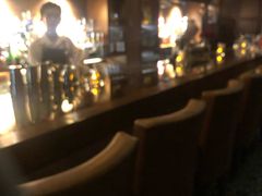 -Whisper Bar 