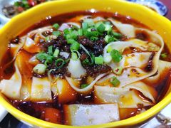 老妈面红汤-易老妈蹄花.特色川菜(人民公园总店)
