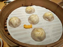 蟹粉小笼汤包-鼎泰丰(当代商城店)