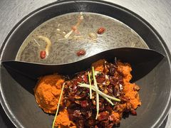 -鹿鸣山草本茶香火锅(园西路店)