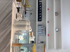 -UNI UNI(环亚凯瑟琳店)