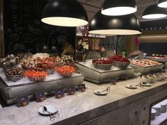 自助取餐区-顺德联塑万怡酒店·万荟轩自助餐厅