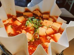 -穹六人间 people 6(岳阳路店)
