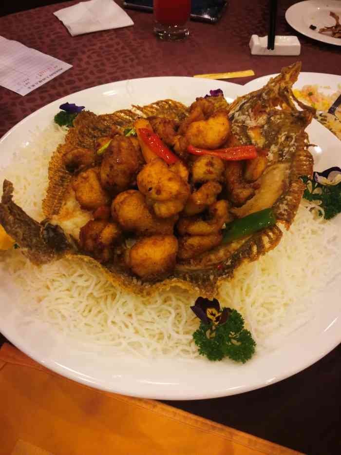 西园海鲜大酒楼-"地理位置优越,服务态度好,菜品丰富.