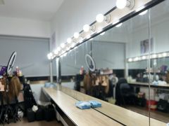 -吉田美学化妆美甲摄影培训(宁波校区)