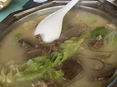 -红栌温泉山庄生态美食餐厅