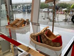 -Gucci(首创奥特莱斯店)
