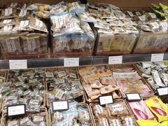 -来伊份(仙霞路二店)