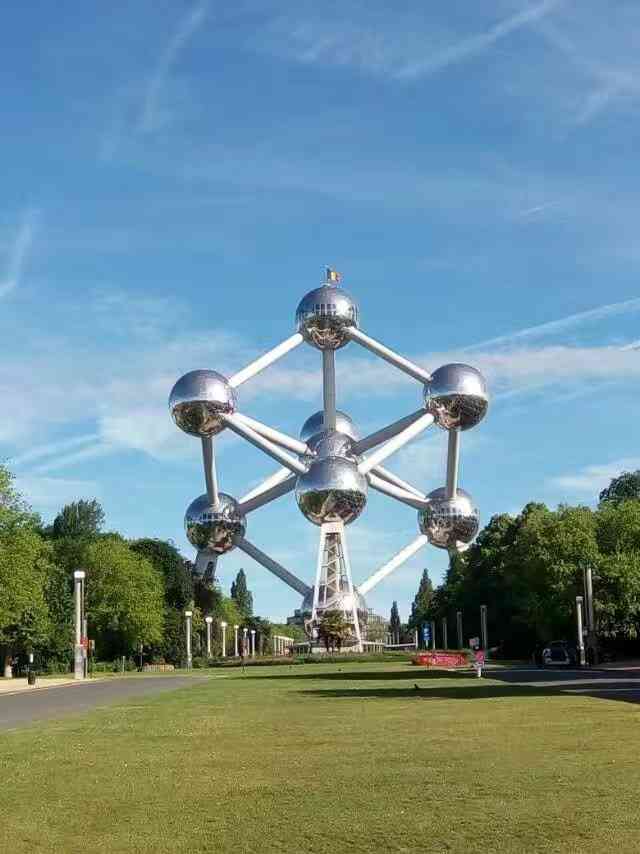 原子球塔-"位于布鲁塞尔的海塞尔,算布鲁塞尔十大名胜.