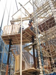 -PIPIKINGDOM皮皮王国欢乐号(欢乐海岸购物中心店)