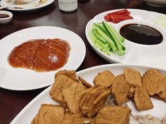 -百鸟朝凤宴会中心