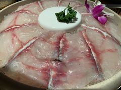 -老牌坊云南鱼豆花火锅(嵩山店)