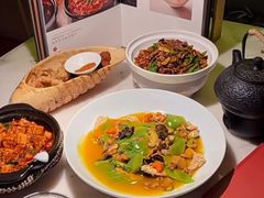 -初蓉丨遇见新川菜(亲贤街荣耀店)